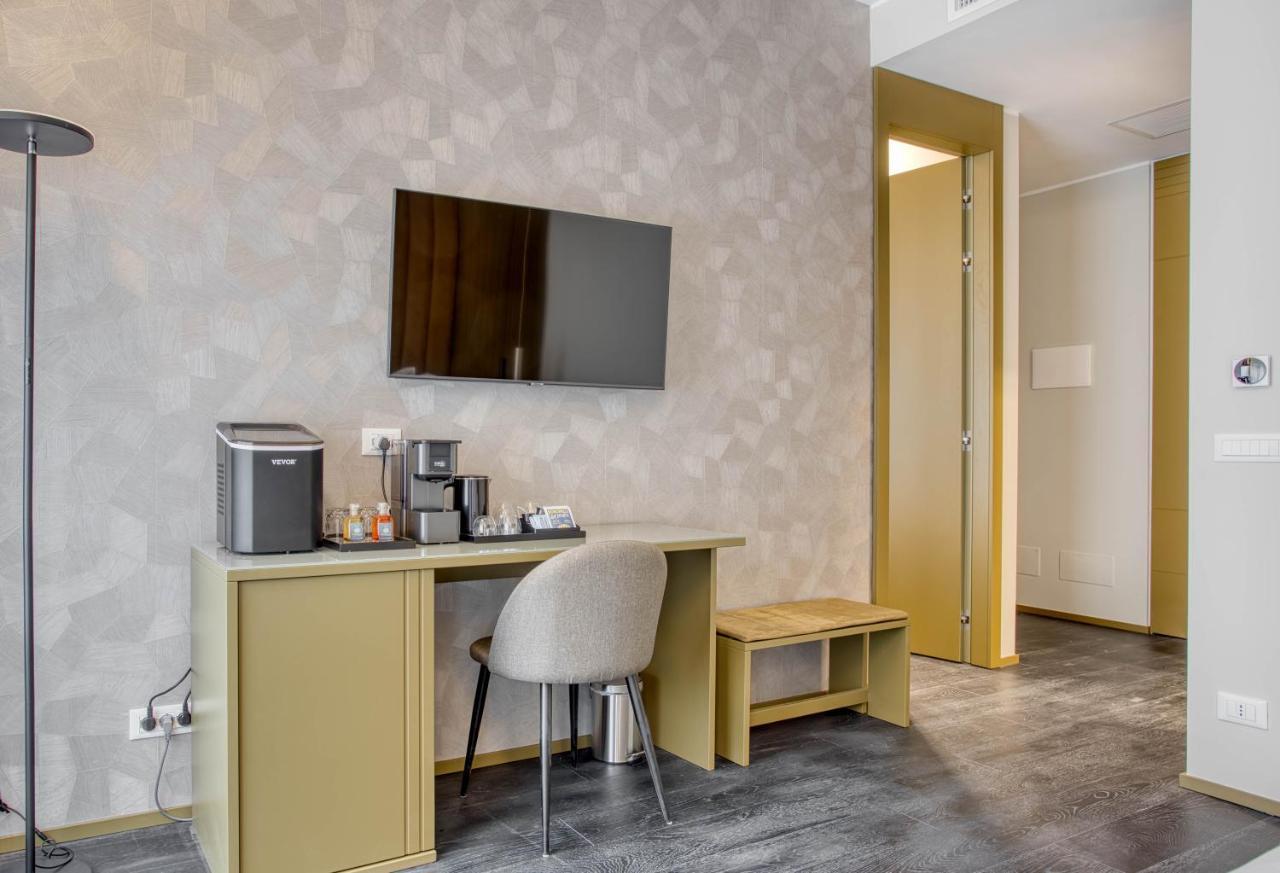 Le Suite Del Corso The Smart Boutique Aparthotel By Ospitami 밀라노 외부 사진