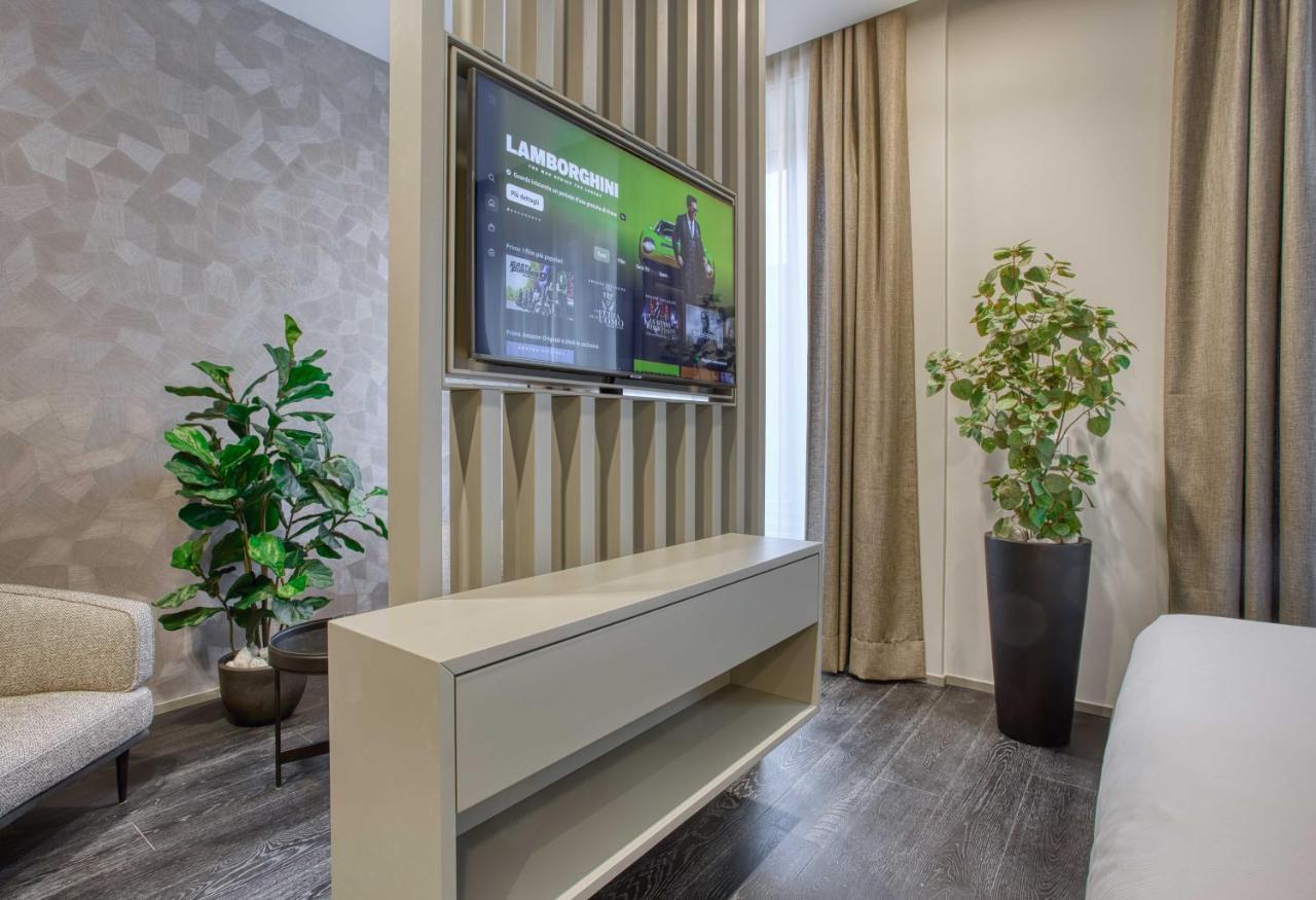 Le Suite Del Corso The Smart Boutique Aparthotel By Ospitami 밀라노 외부 사진